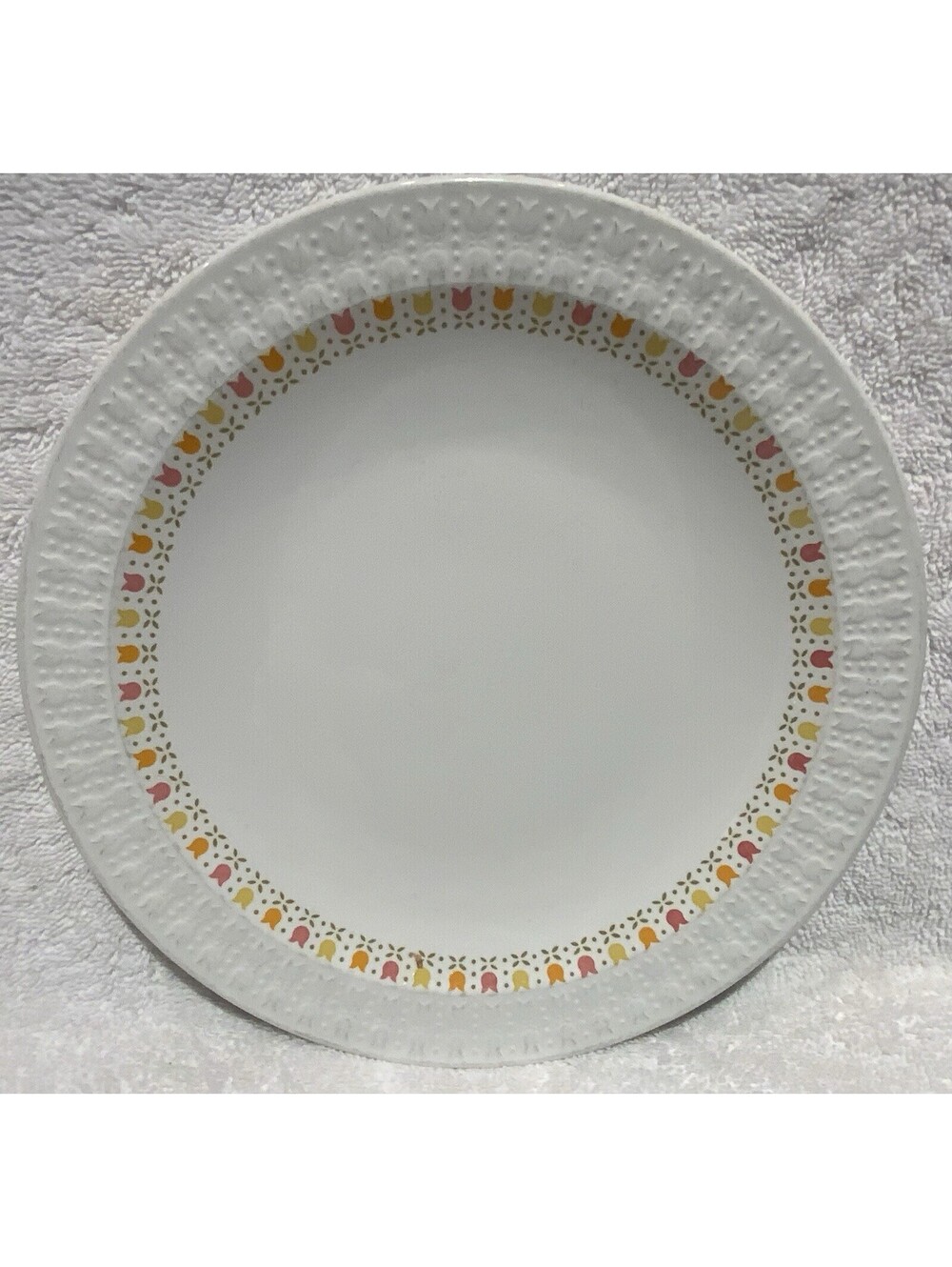 Vintage Corningware Centura 8โ โApril Tulipโ Desert/Salad Plates Set of Six
